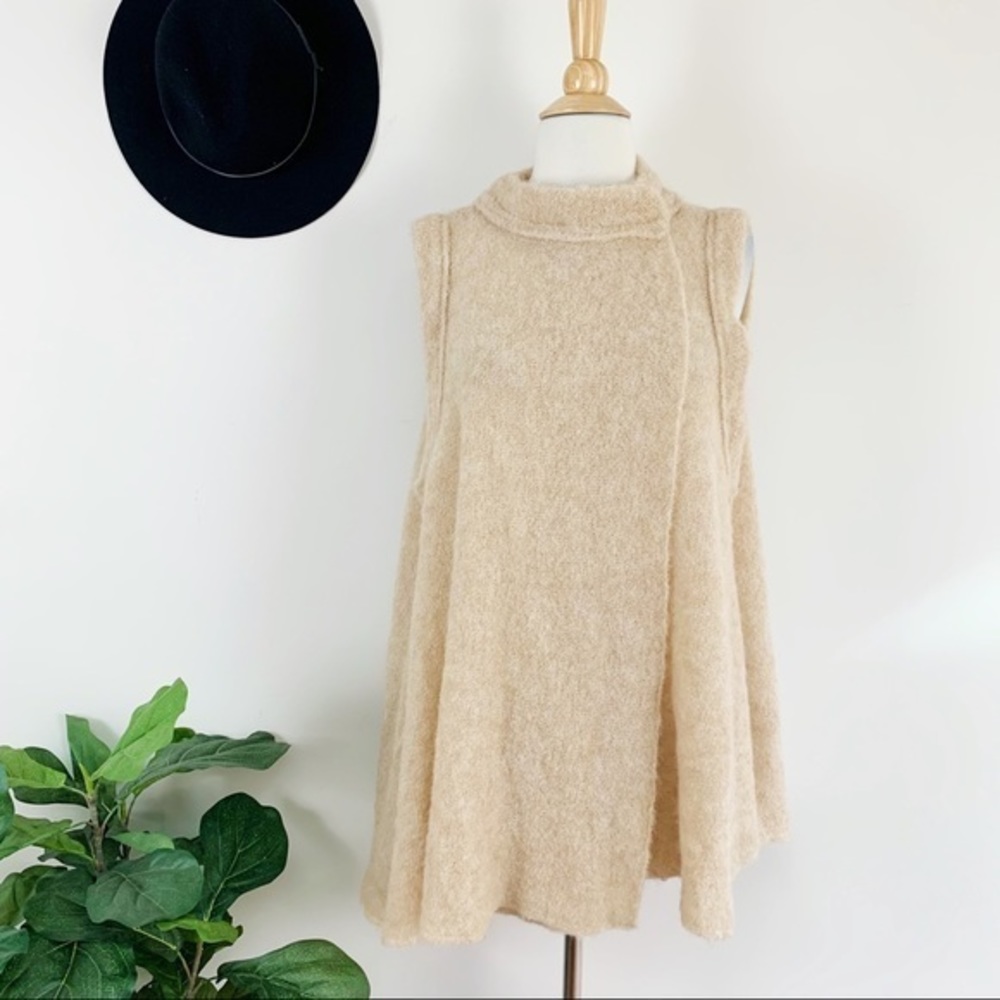 COPY - Free People sleeves-less tan cardigan